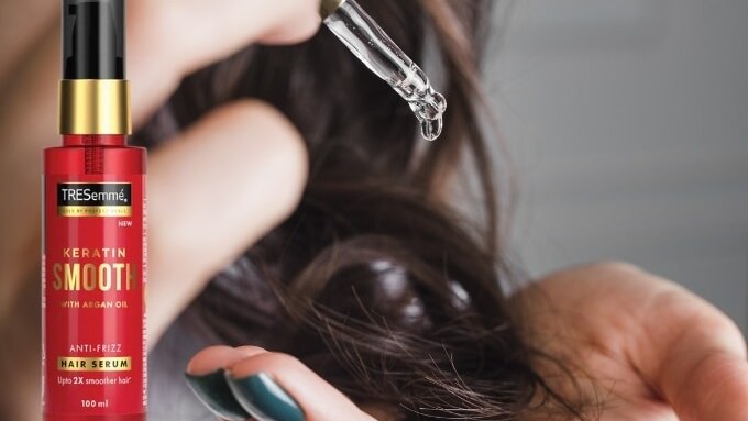 Apply hair serum