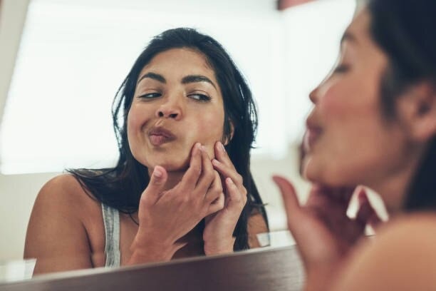 Tips on How to Get Rid of a Pimple Before a Big Event