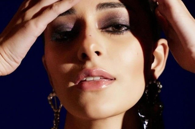 Embrace The Monsoon Chill With Frosty Metallic Eyes—Here's How