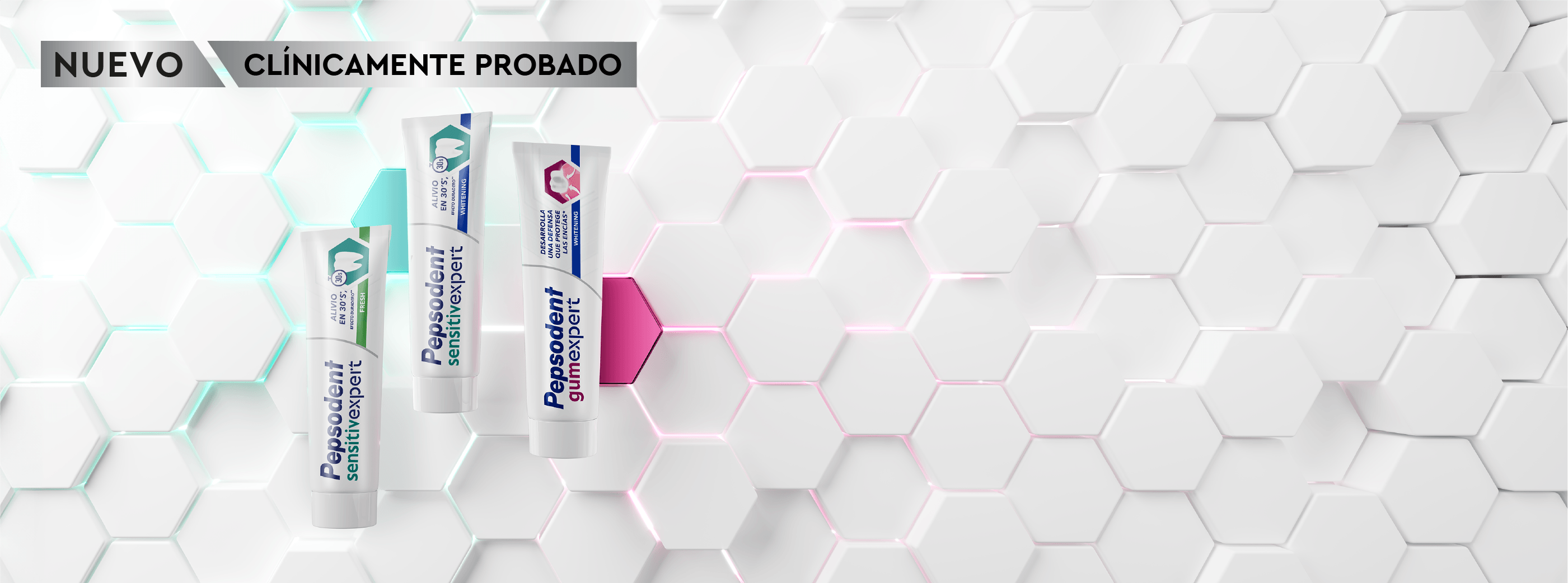 Fondo con los distintos ingredientes naturales de las pastas, 3 tubos de pasta dental a la derecha y a la izquierda la imagen de las 3 vriedades en sus cajas.