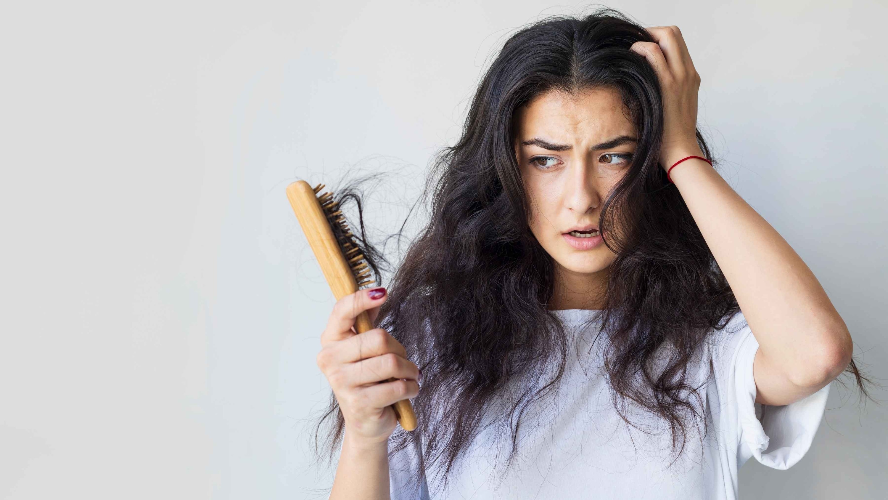 Image of Hair Loss in Monsoon: Best Hair Care Tips and Masks to Control It