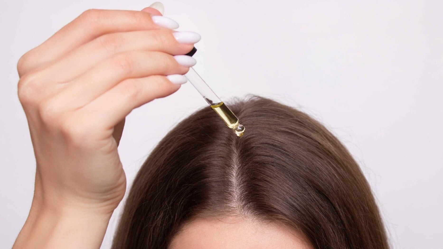 How to Apply Castor Oil on Hair