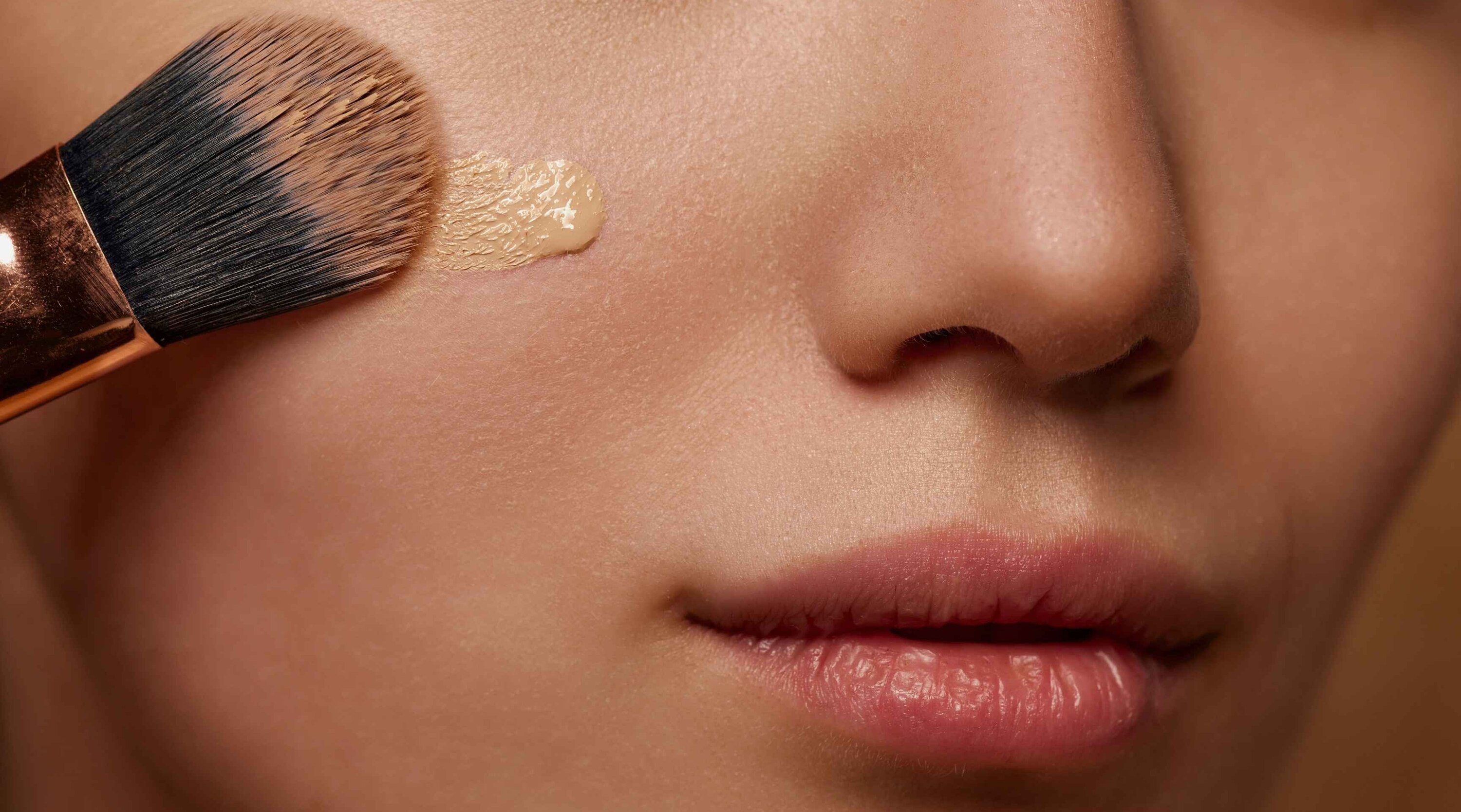 How to Apply Foundation for Glowing, Smooth Skin: No Matter Your Skin Type