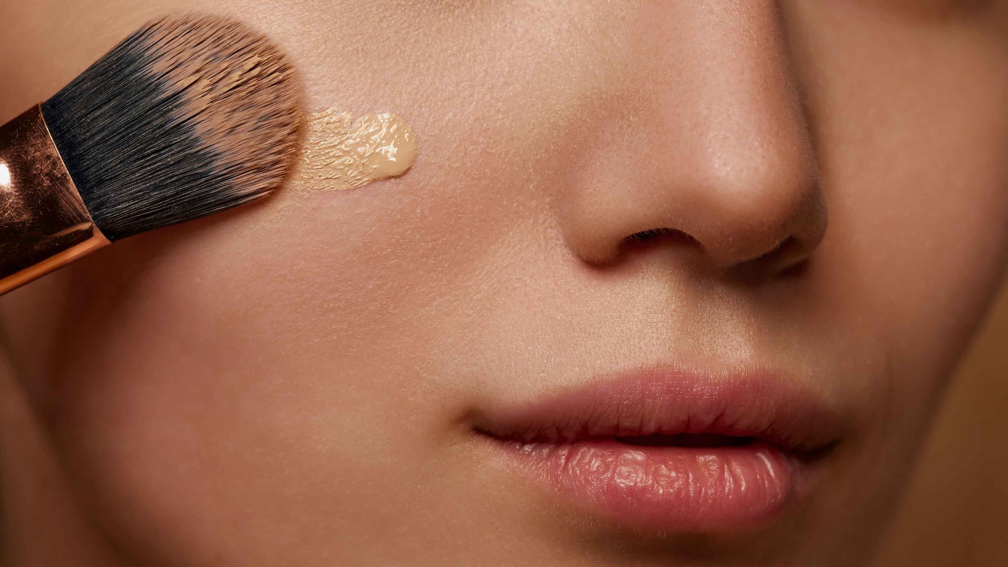 How to Apply Foundation for Glowing, Smooth Skin: No Matter Your Skin Type