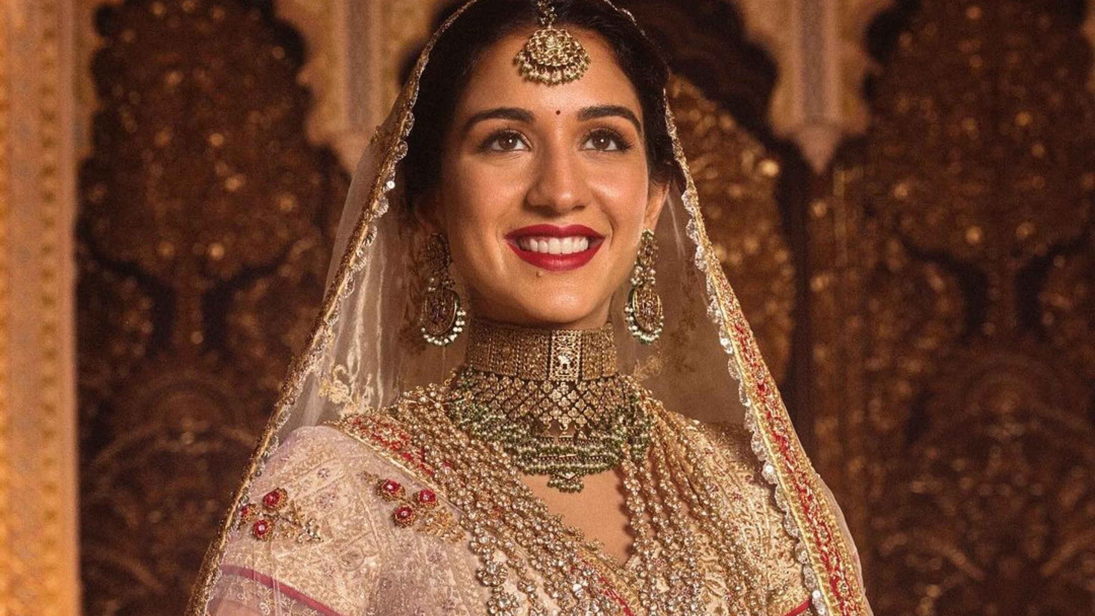 From Trending Bridal Looks to Perfect Step-by-Step Makeup: Your Dream Wedding Glam Starts Here