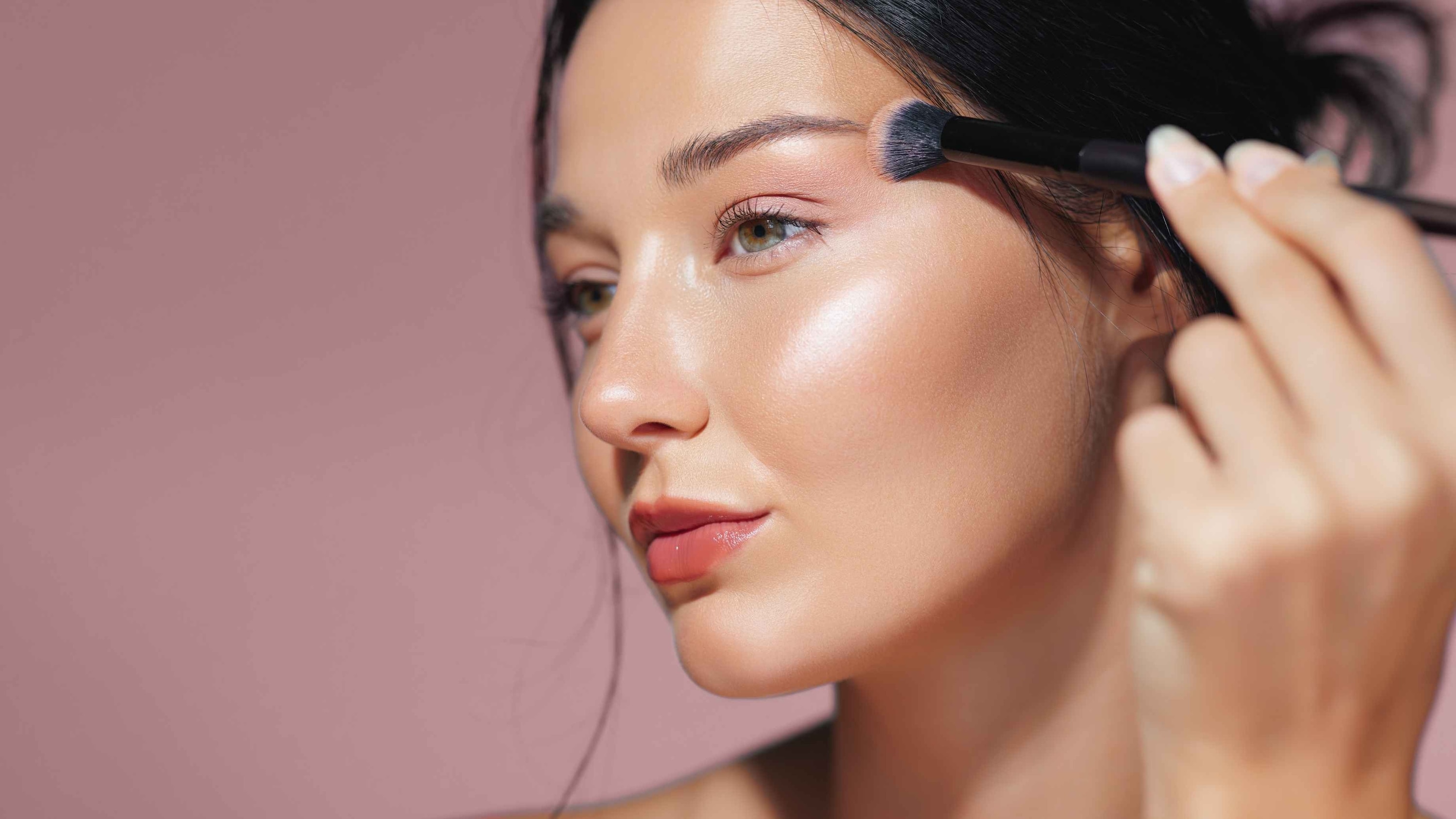 Highlighter – Final Glow in Step by Step Makeup