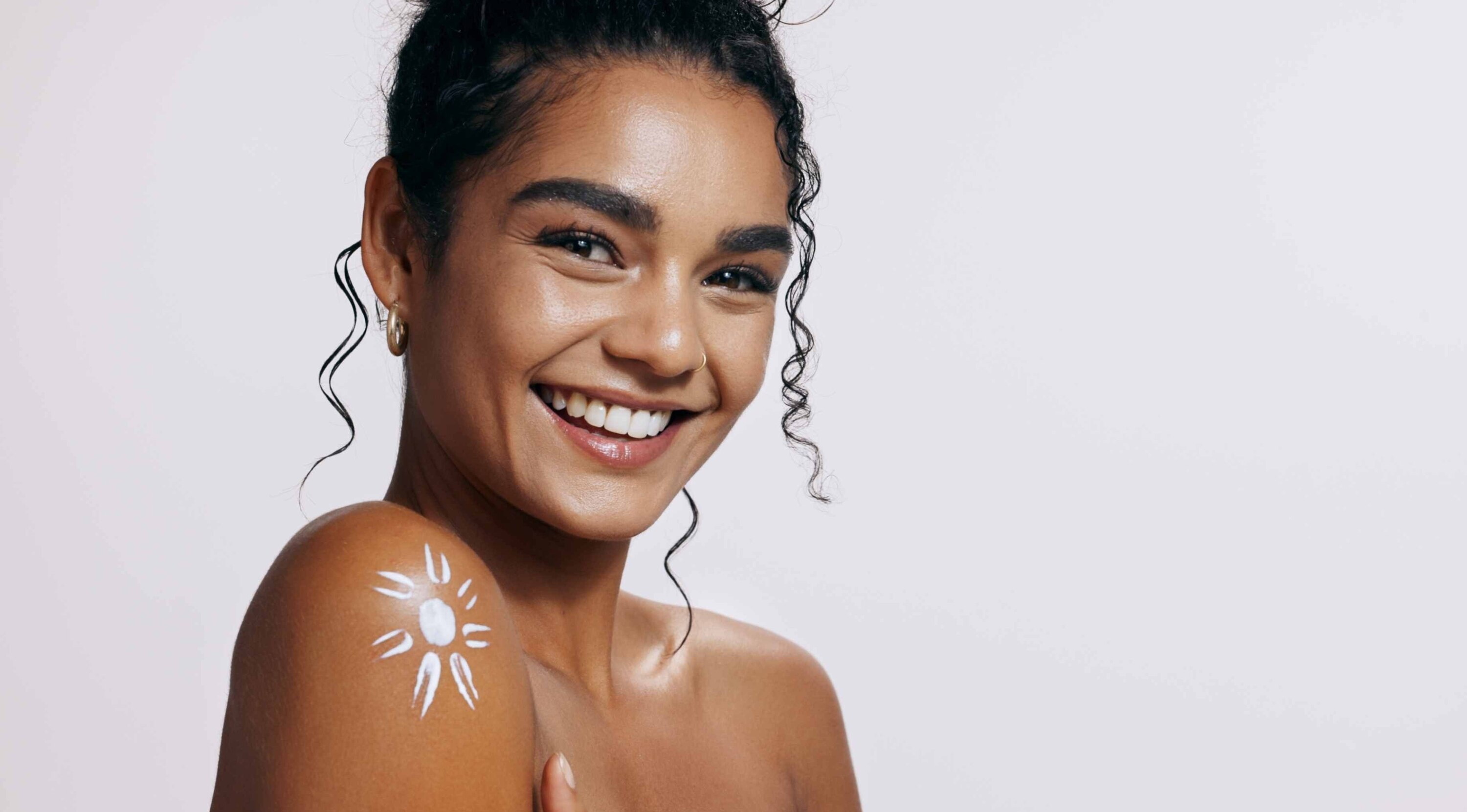 What Is Non-Comedogenic Sunscreen and Why It Works for Oily, Sensitive Skin