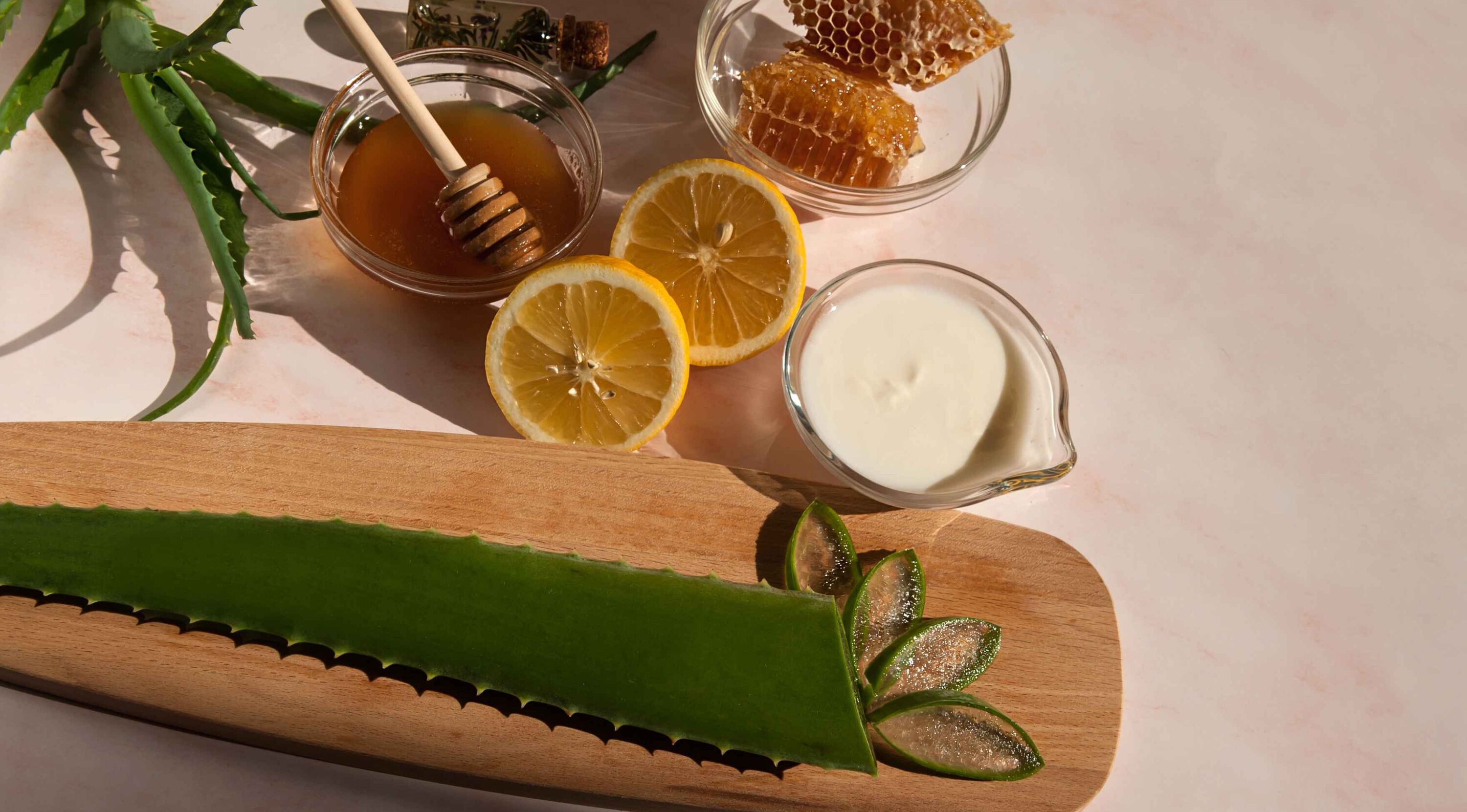 Rice Flour + Aloe Vera Gel + Lemon Juice