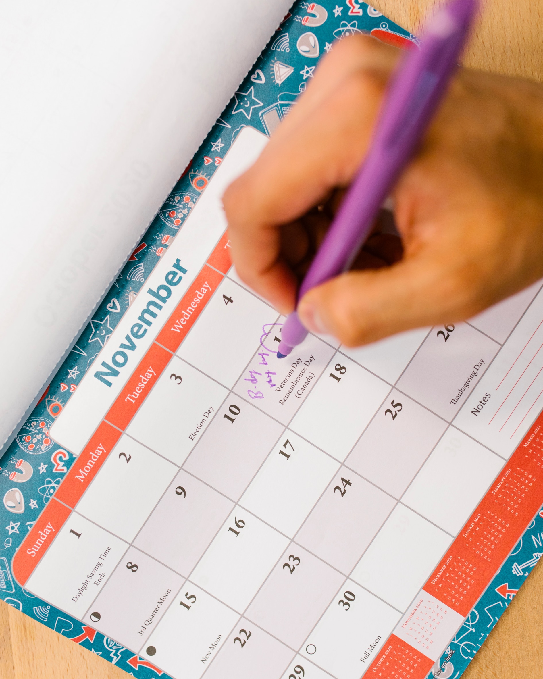 kado berkesan untuk wanita berupa calendar
