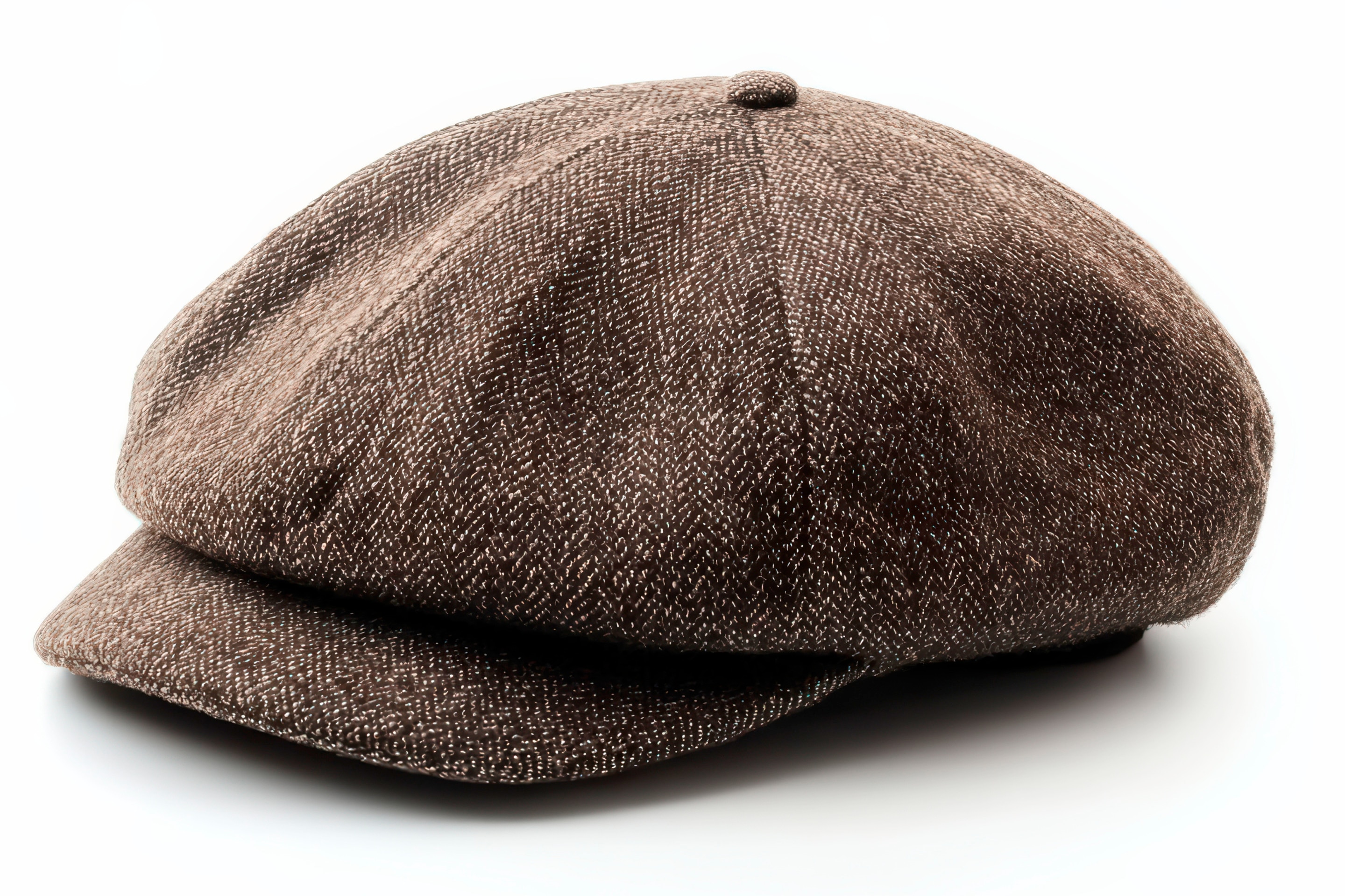pria dengan model topi pria bentuk newsboy cap