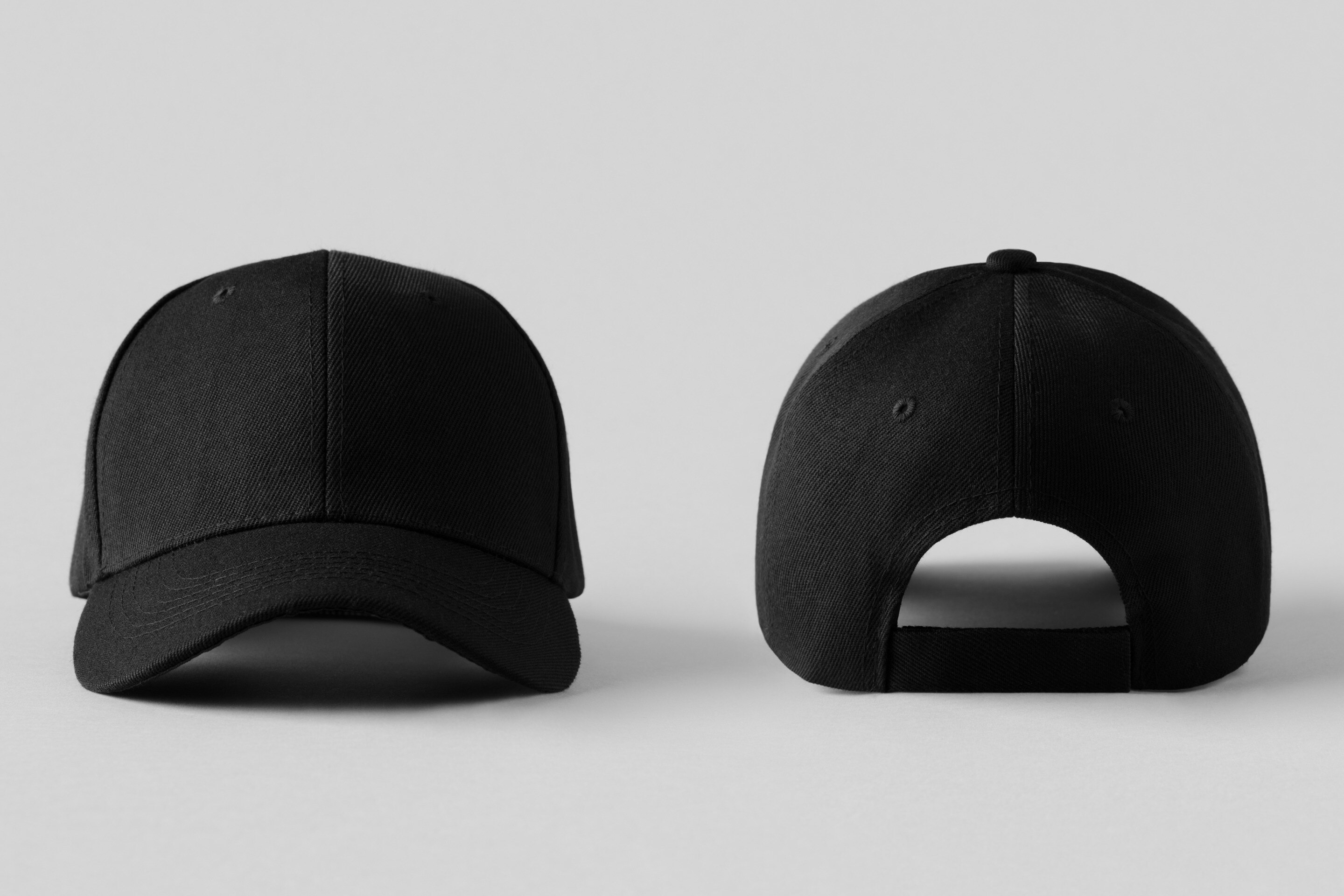 pria dengan model topi pria bentuk baseball cap