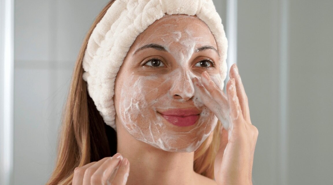 Aloe Vera Face Wash: Benefits And How It Works