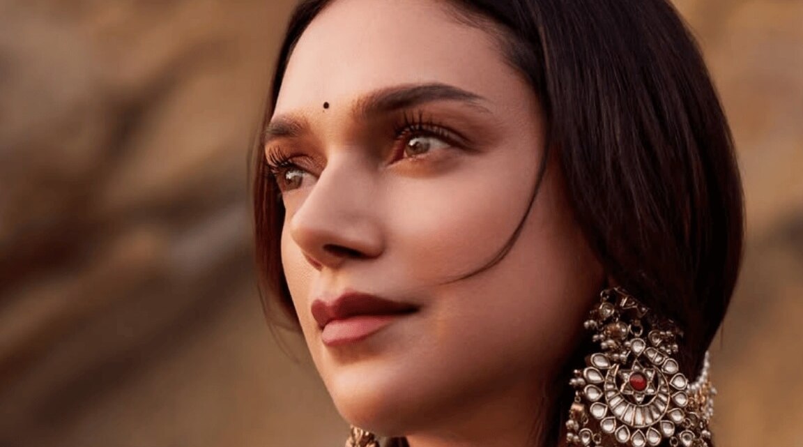 Bridal Makeup Step by Step: Essential Products You Need for Long-Lasting Wear