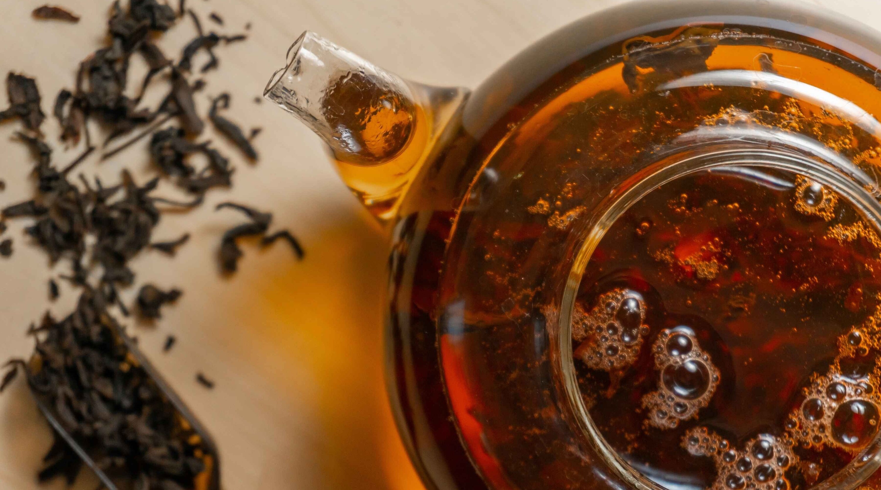 Black Tea Benefits for Skin: How It Enhances Your Glow & Top Uses
