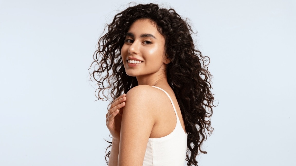linking article: Feather Cut for Curly Hair: Styling and Maintenance Tips