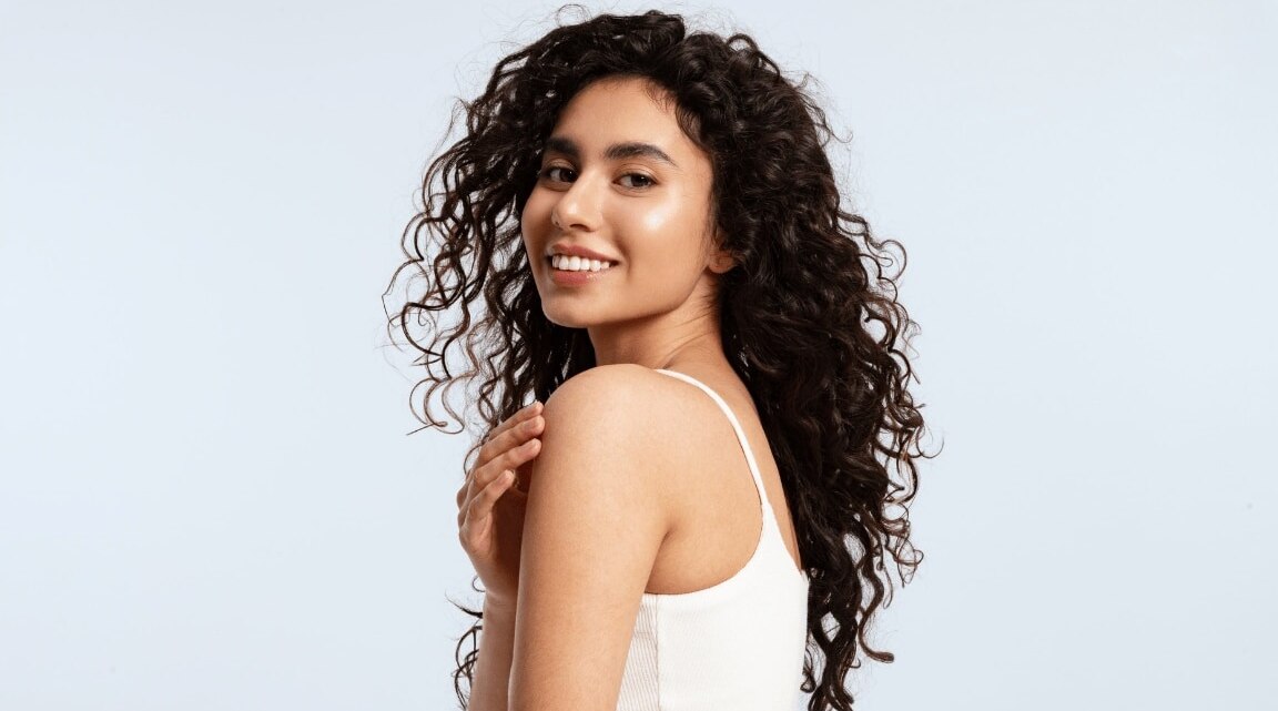 Feather Cut for Curly Hair: Styling and Maintenance Tips
