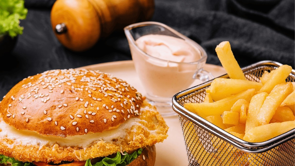 Foods to Avoid When Working Out & What to Eat Instead