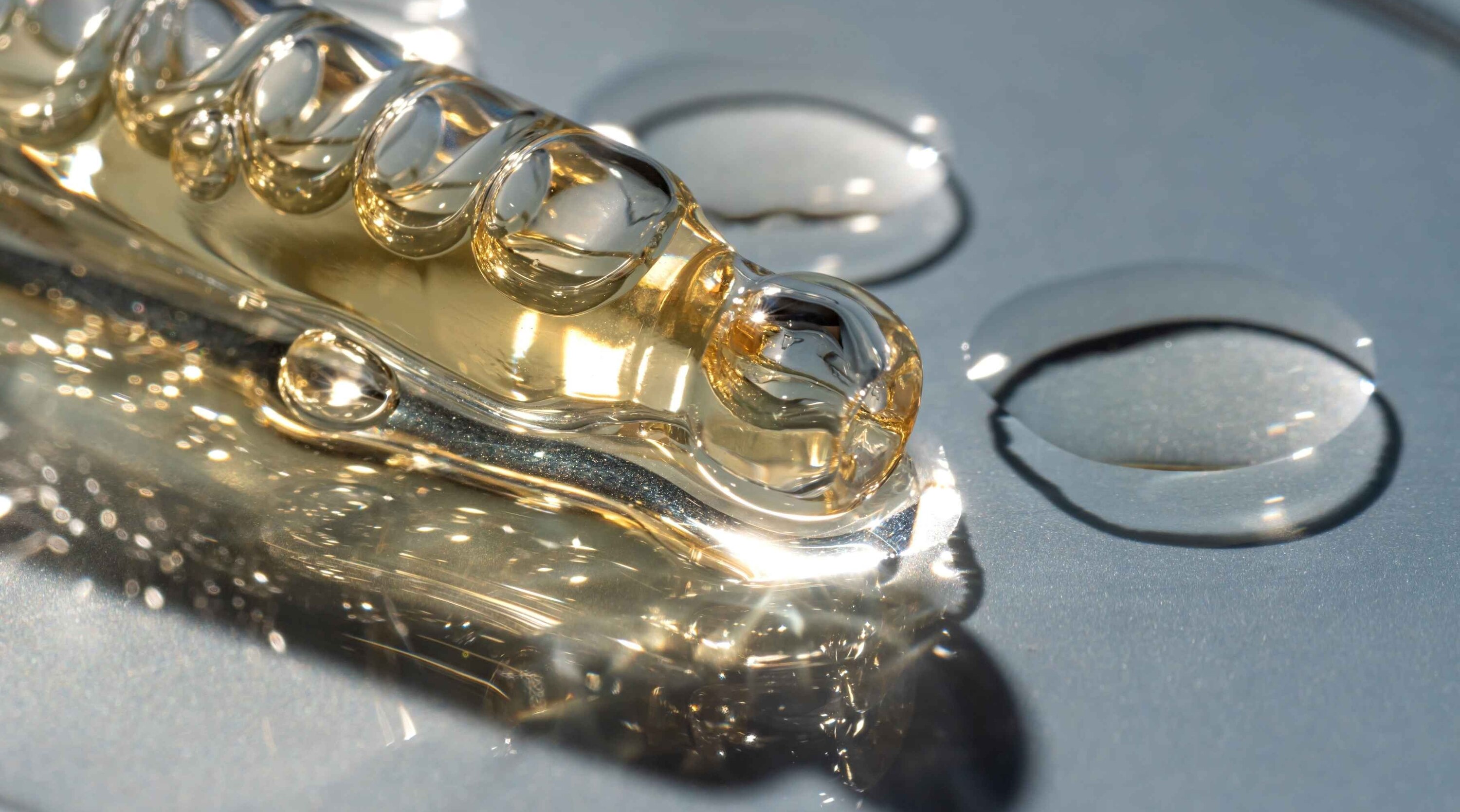 Understanding Retinol Serums: Benefits, Usage, and How They Work