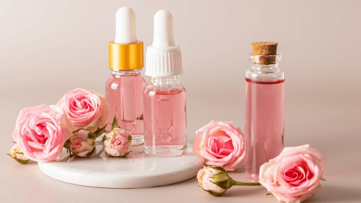 Rose Water For Hair : Benefits and How to Use It the Right Way