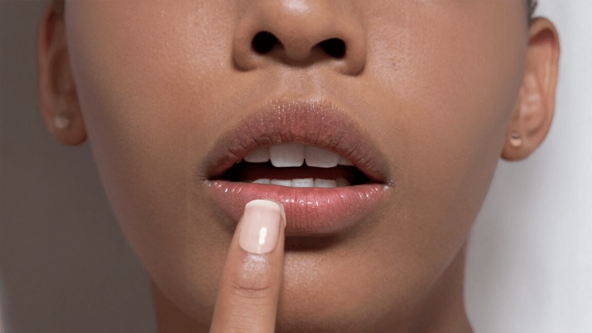 How to Get Rid of Dark Lips: Effective Solutions For a More Even Lip Tone