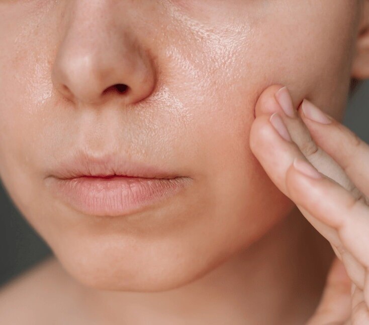 Image of Sunscreen for Oily Skin: Ultimate Guide to Benefits & How to Use It