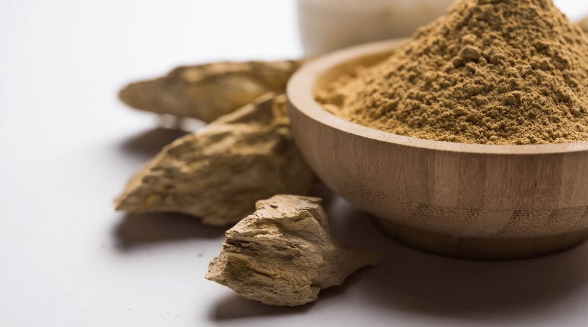 How to use Multani Mitti for Pimples