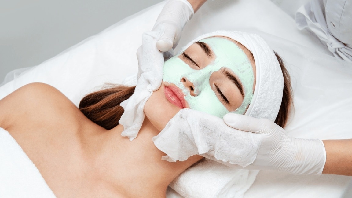 What Not to Do After a Facial : Essential Post-Facial Skincare Tips