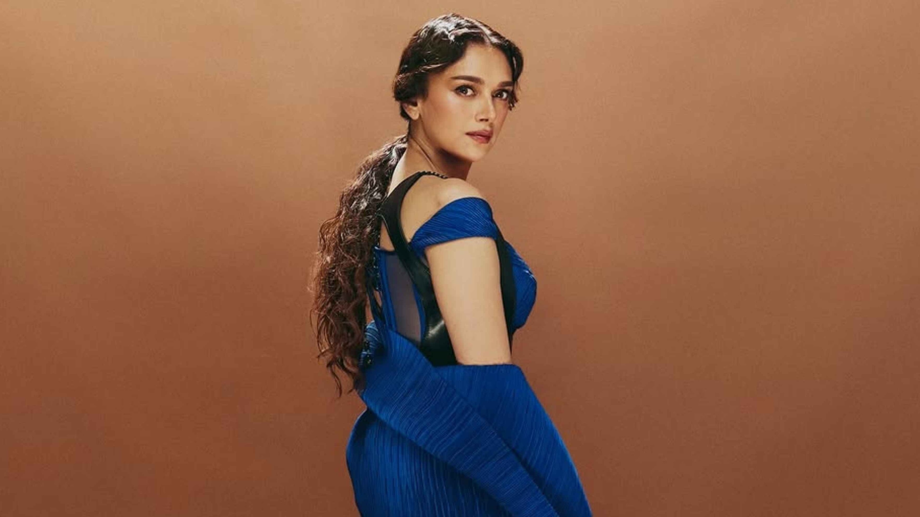 Side Ponytail with Soft Curls