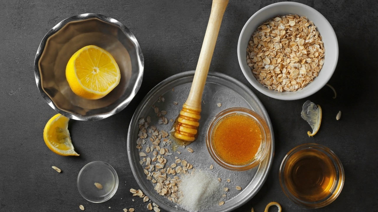 Honey and lemon foot scrub
