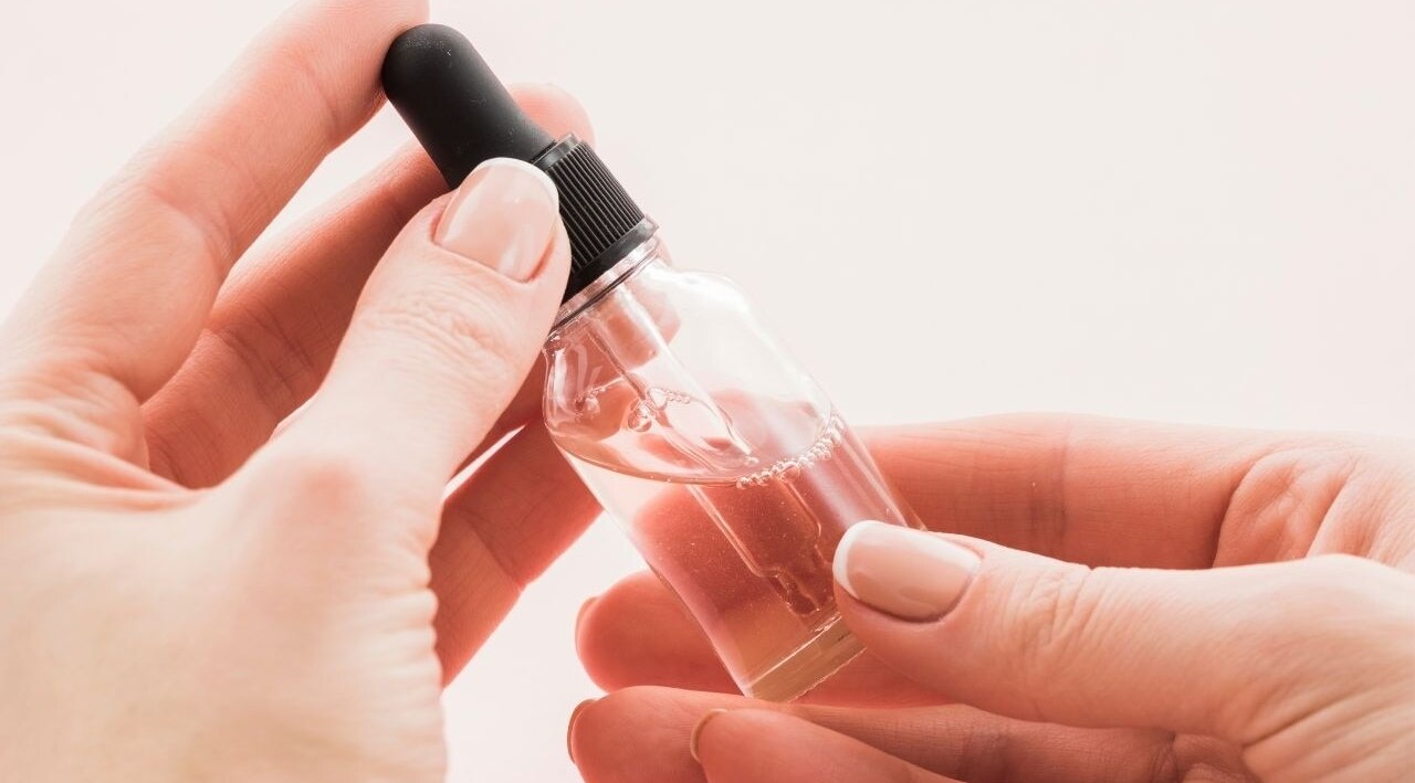Fix Thick Nail Polish Using Pure  Acetone 