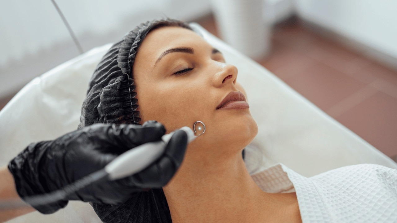How-to-remove-facial-warts