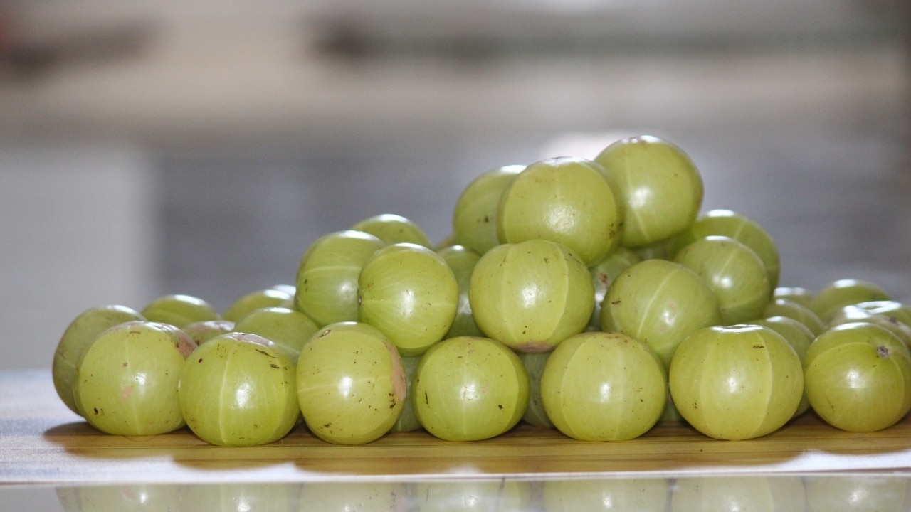 Amla and lemon for hair growth 