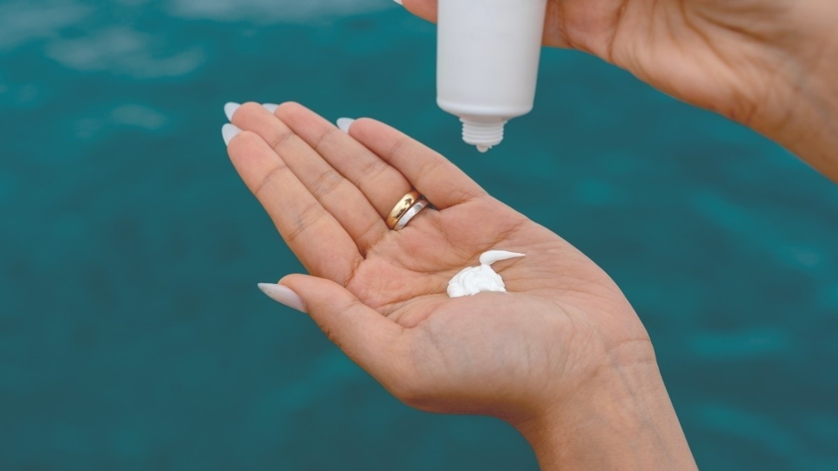 Apply Sunscreen (Morning Routine)