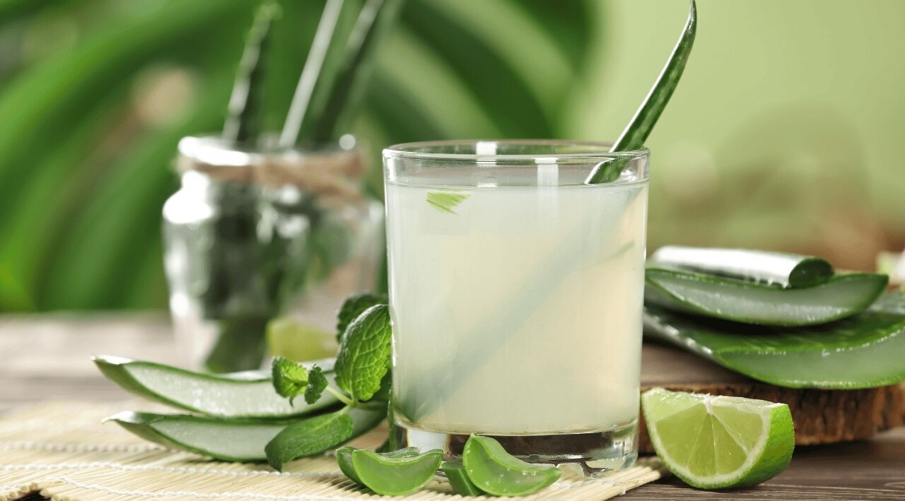 Aloe vera and lemon to reduce hair fall 