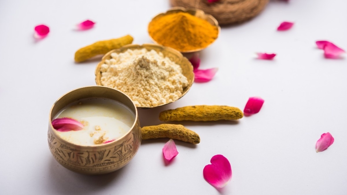 Turmeric and Gram Flour Scrub