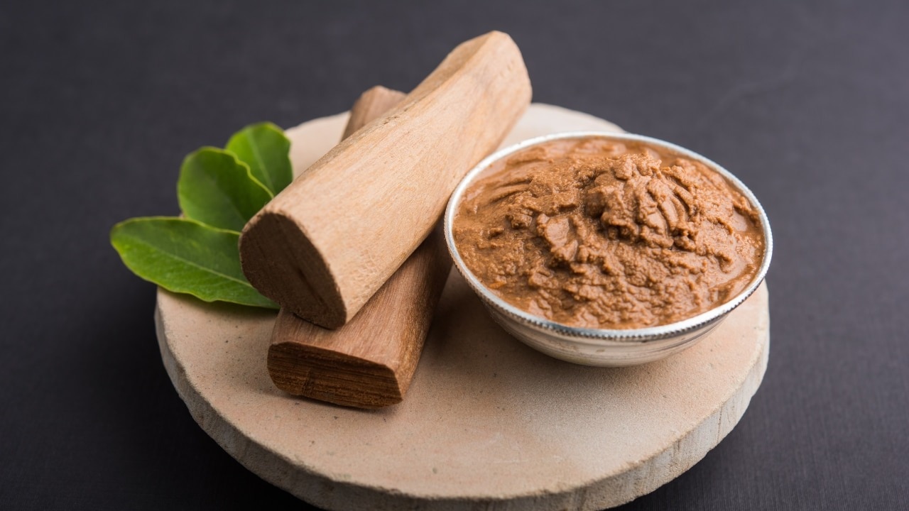 Neem and sandalwood face pack
