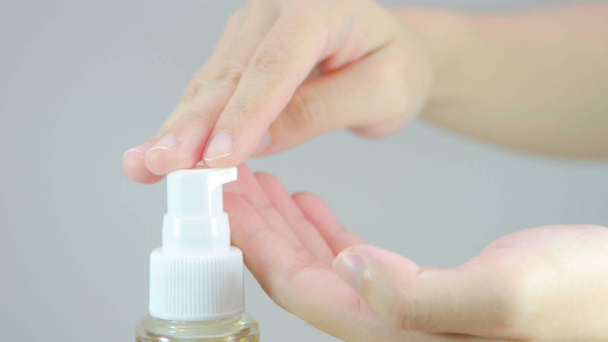 What Are the Best Oils For Face Cleansing