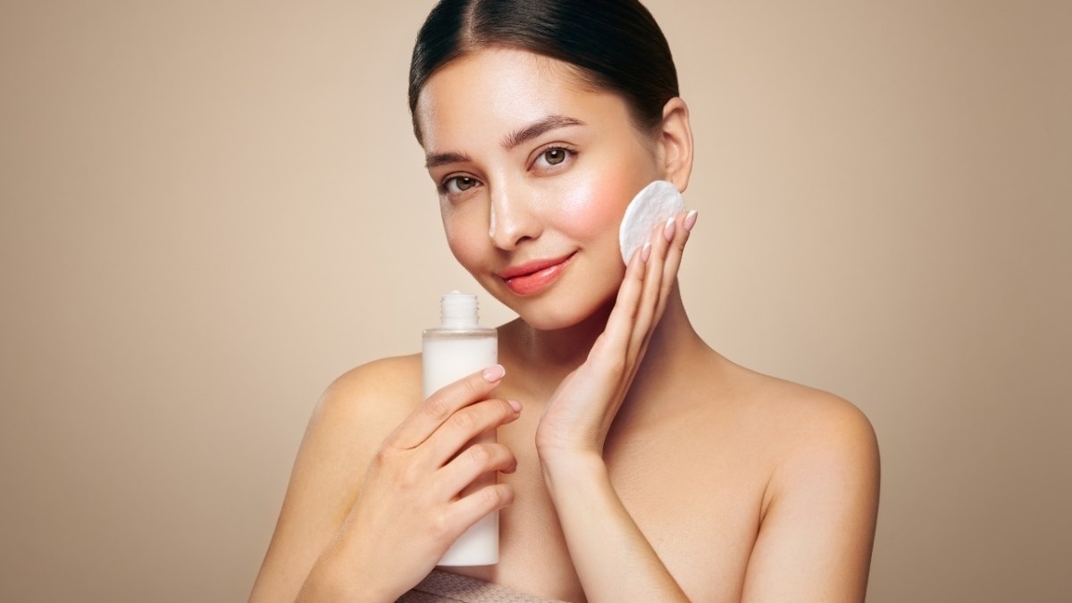 What is Oil Cleansing
