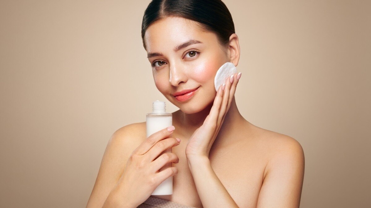 What is Oil Cleansing