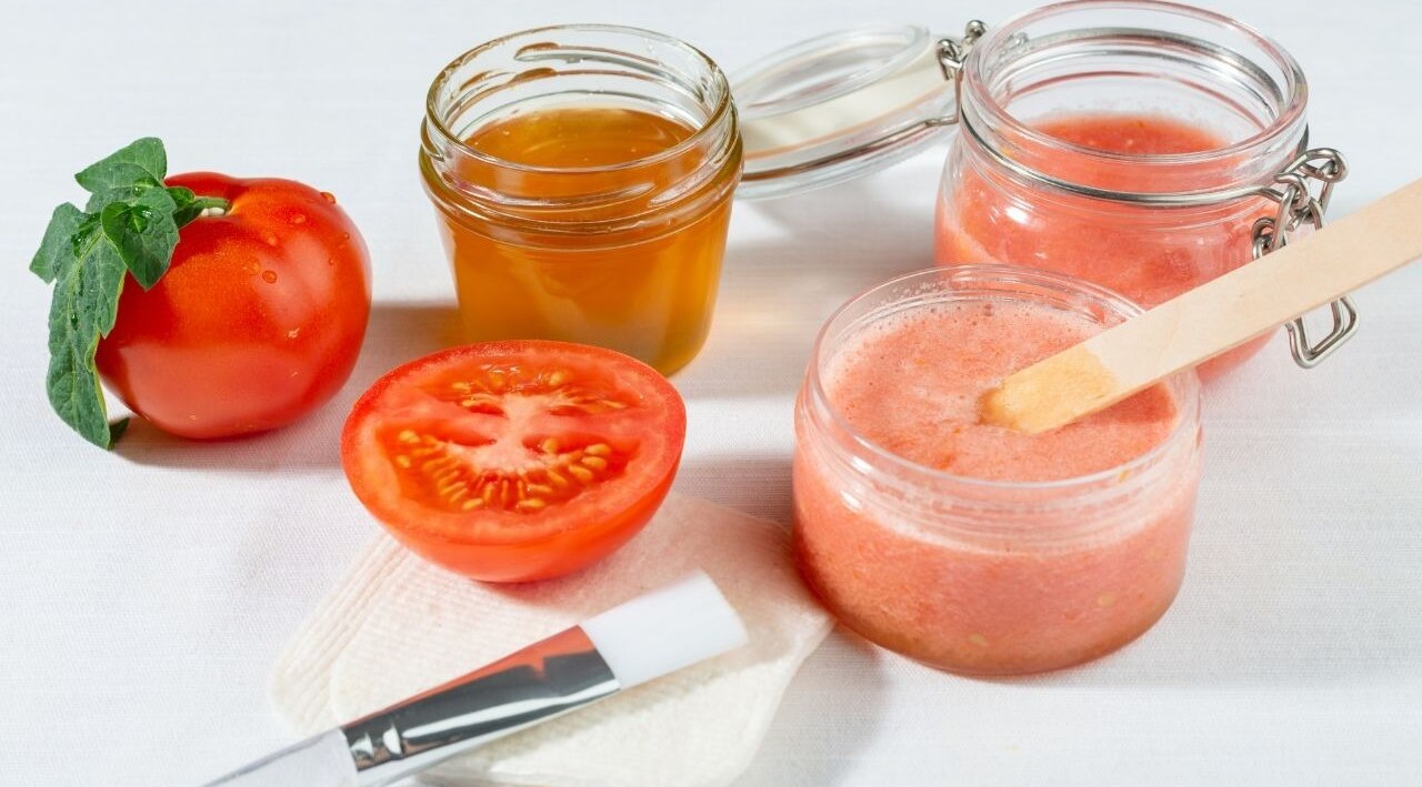 Benefits of Tomatoes for Skin and Health