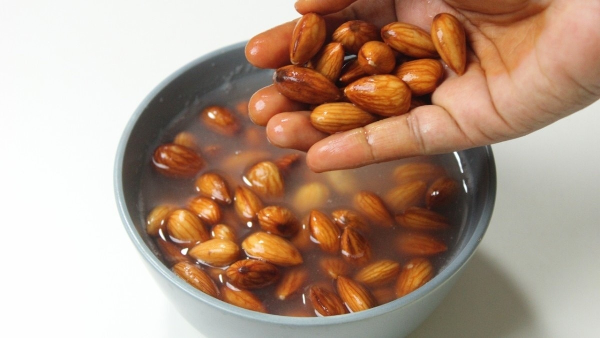 Soaked Almond to Boost Energy and Metabolism
