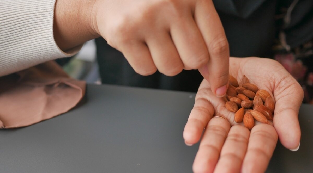 Soaked Almond for Digestion, Skin, Hair and Overall Health
