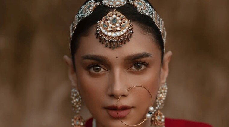 soft-smokey-eyes-with-nude-lips