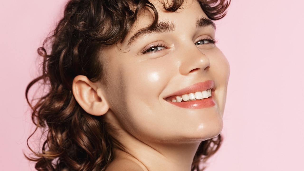 Curly-Wolf-Cut