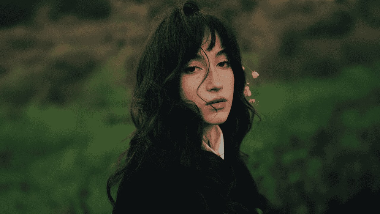 Layered Wolf Cut with Voluminous Crown
