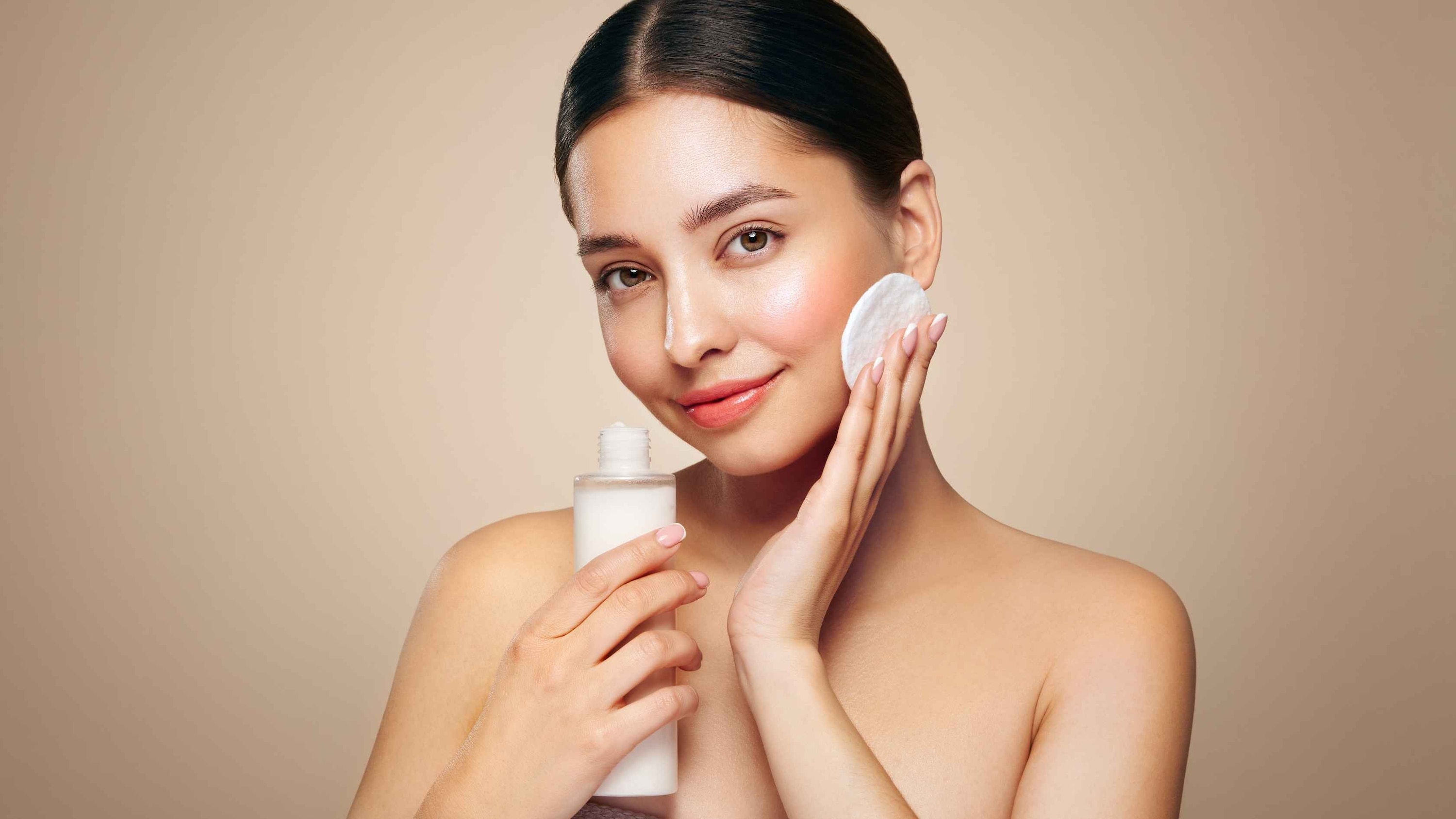 1. What is face bleach and how does it work?
