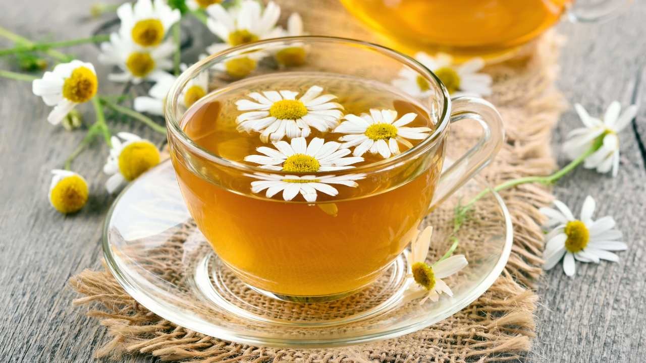 Chamomile tea compress