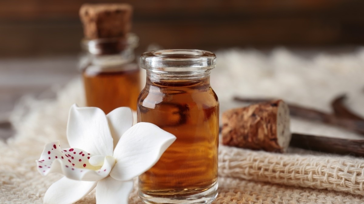 Orchid extracts for melasma