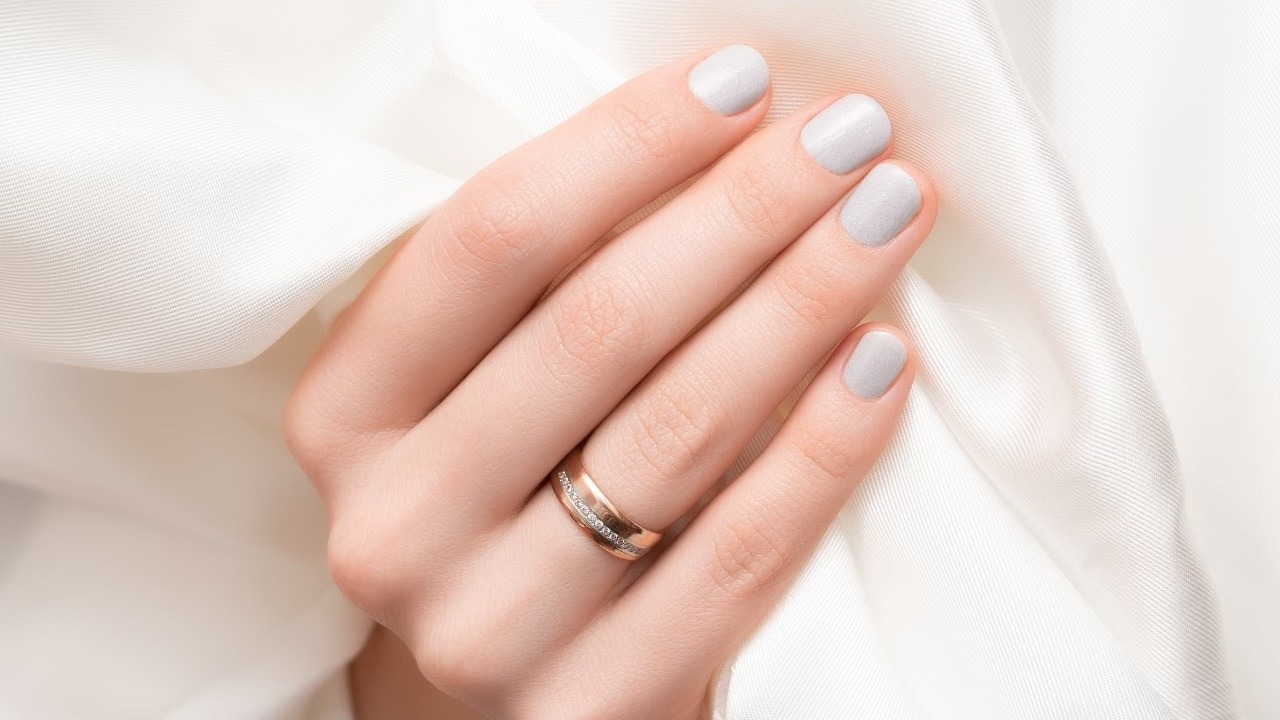 Gray tones