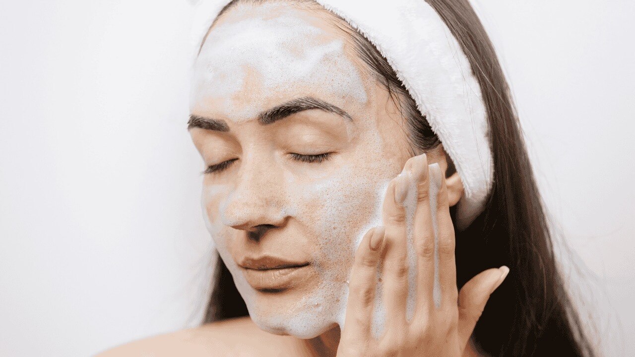 Additional Tips for Maintaining a deep-cleansed face